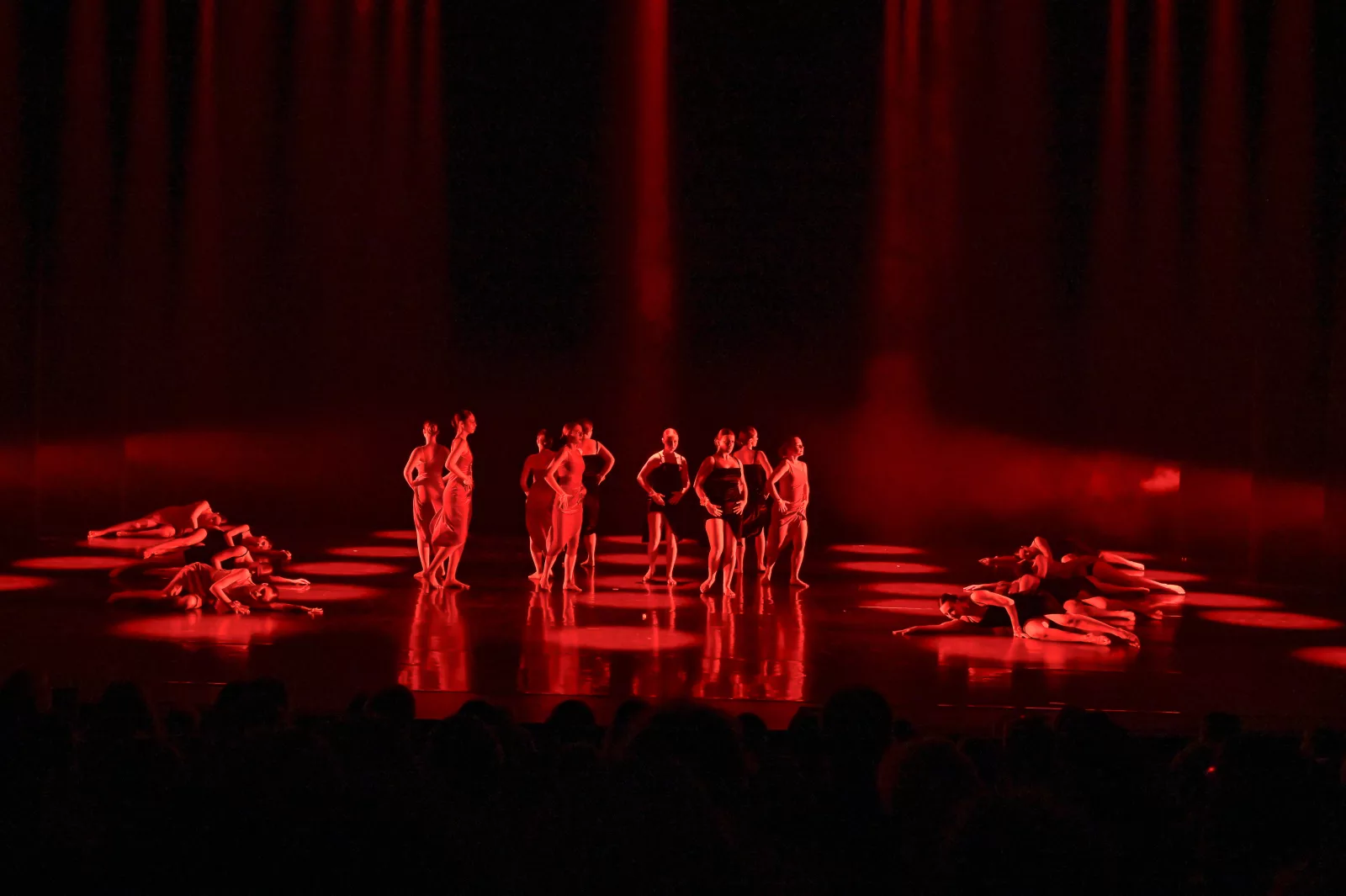 Danse contemporaine sur scène